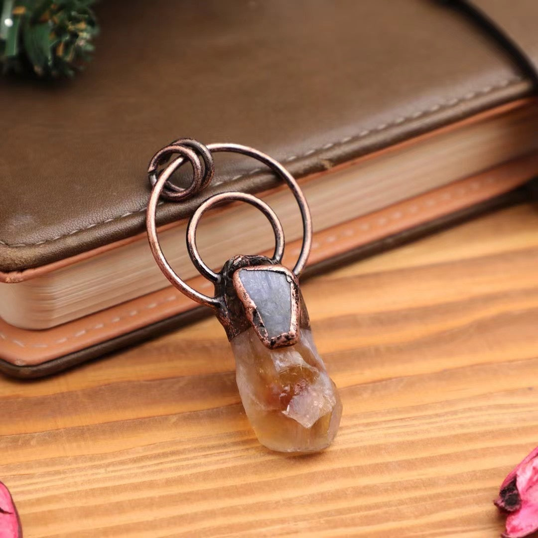 ✨【New Arrival｜Kyanite Double Crystal Pendant】
