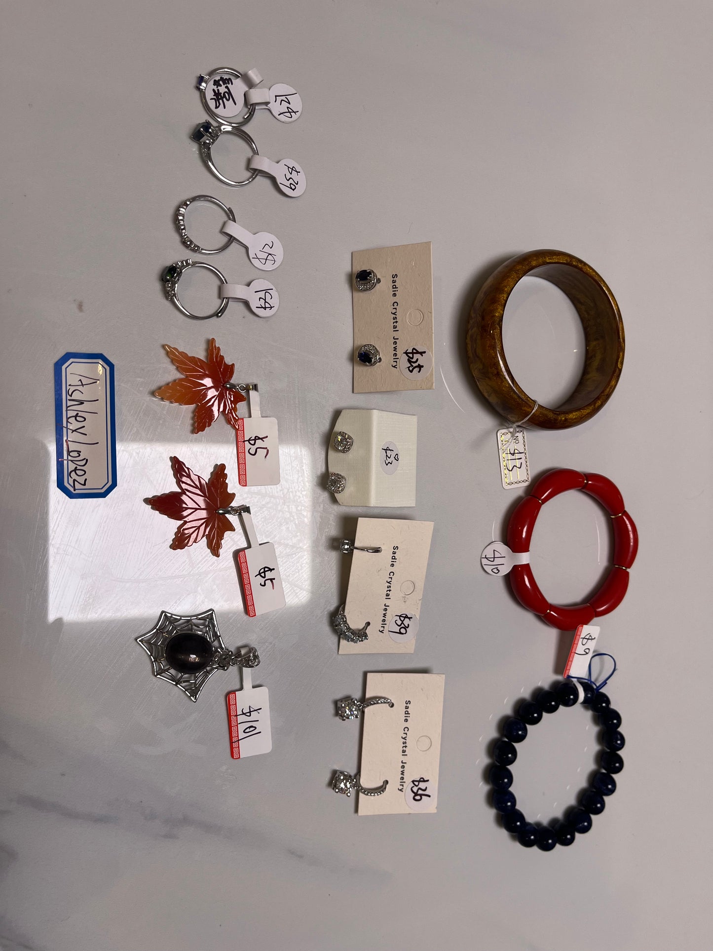 fb customize products