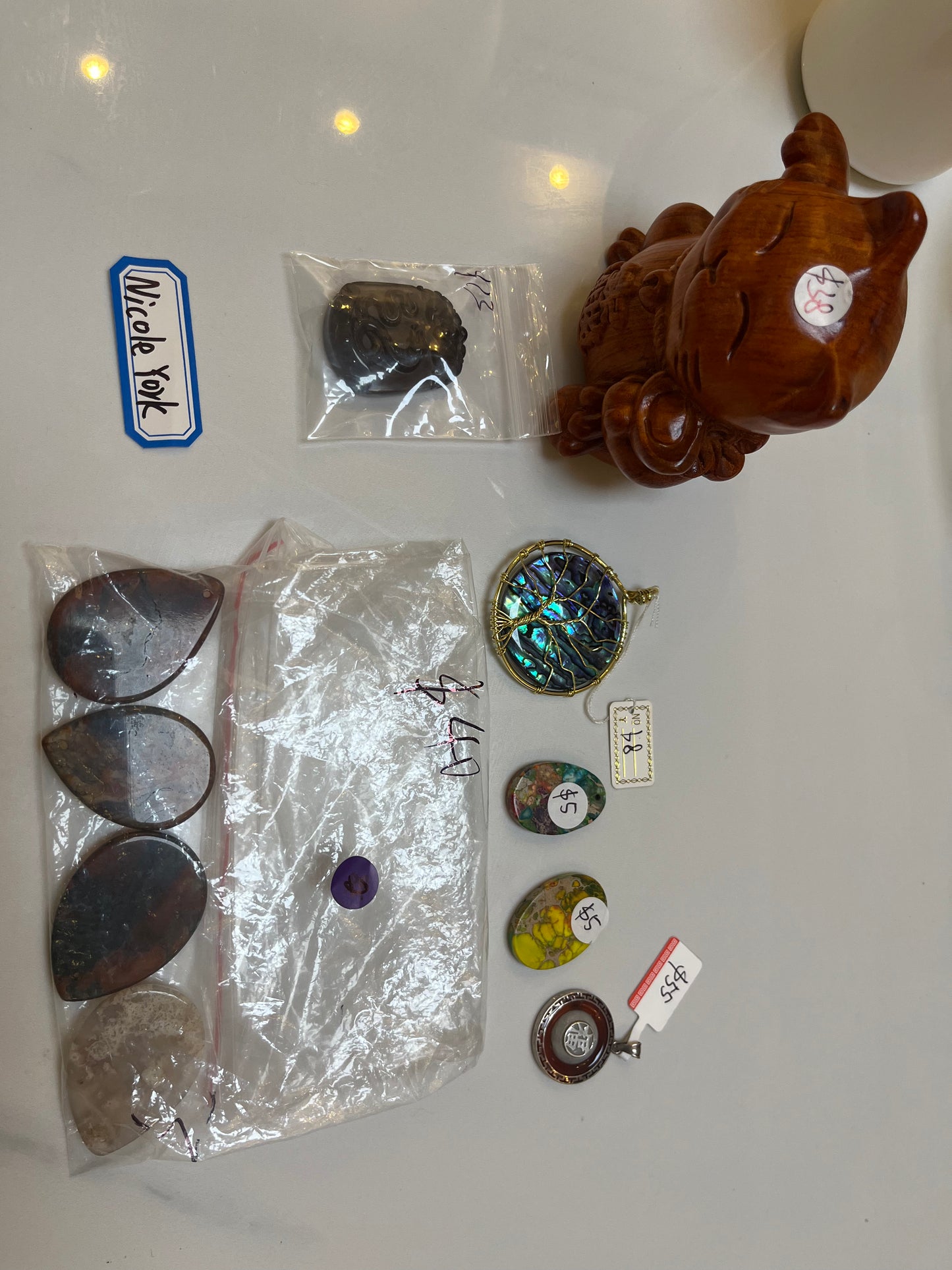 fb customize products