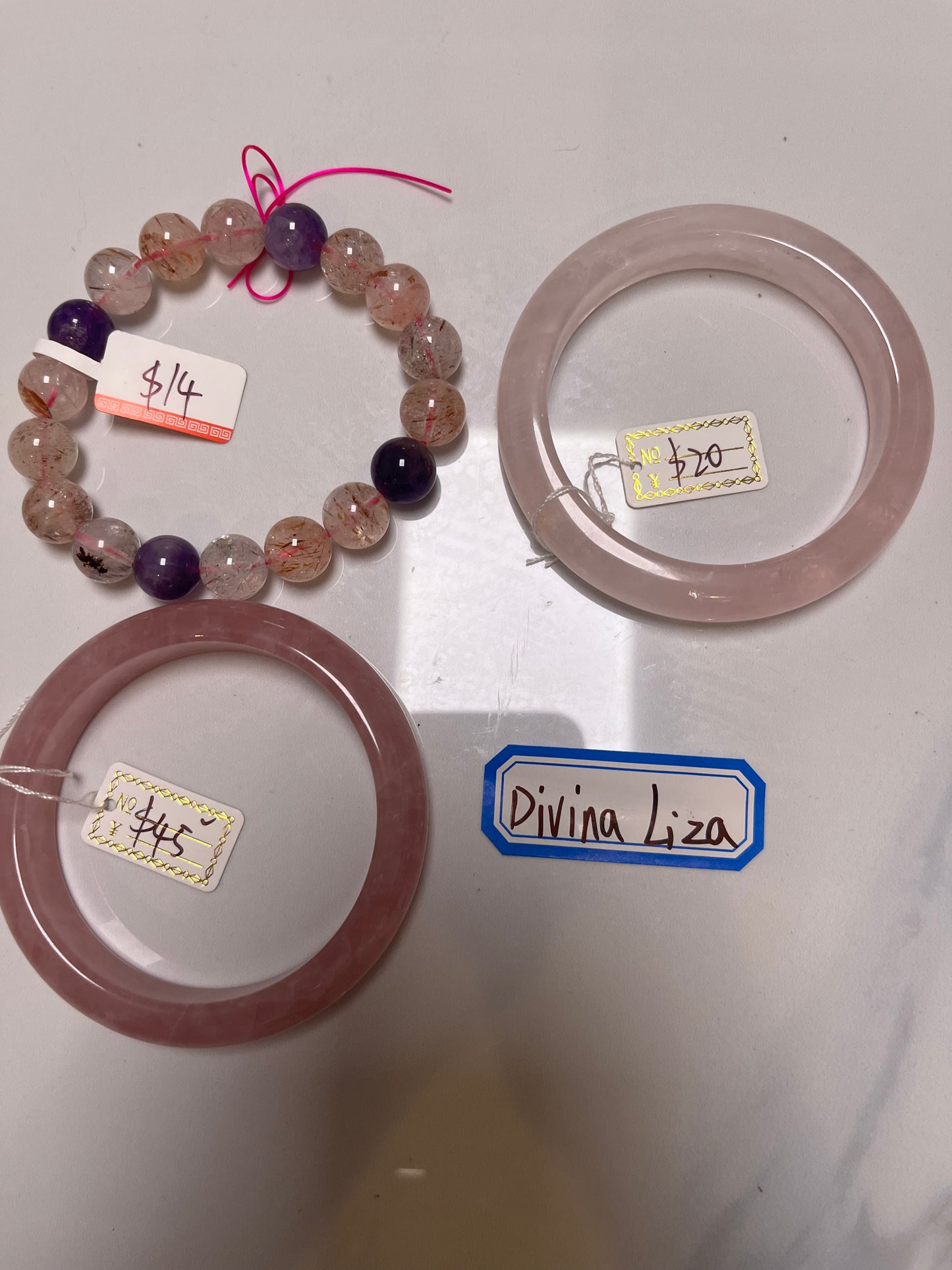 fb customize products