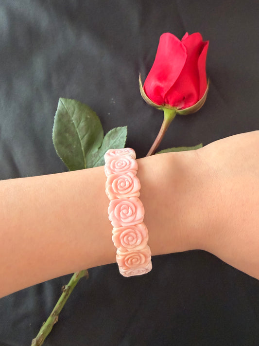 Rose carved queen conch soft bangle
